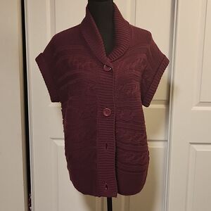 Fat button short sleeve sweater
